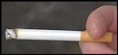 Et billede, der indeholder Tobaksprodukter, Cigaret, lighter, tobak

Automatisk genereret beskrivelse